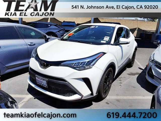 2021 Toyota C-HR LE's photo