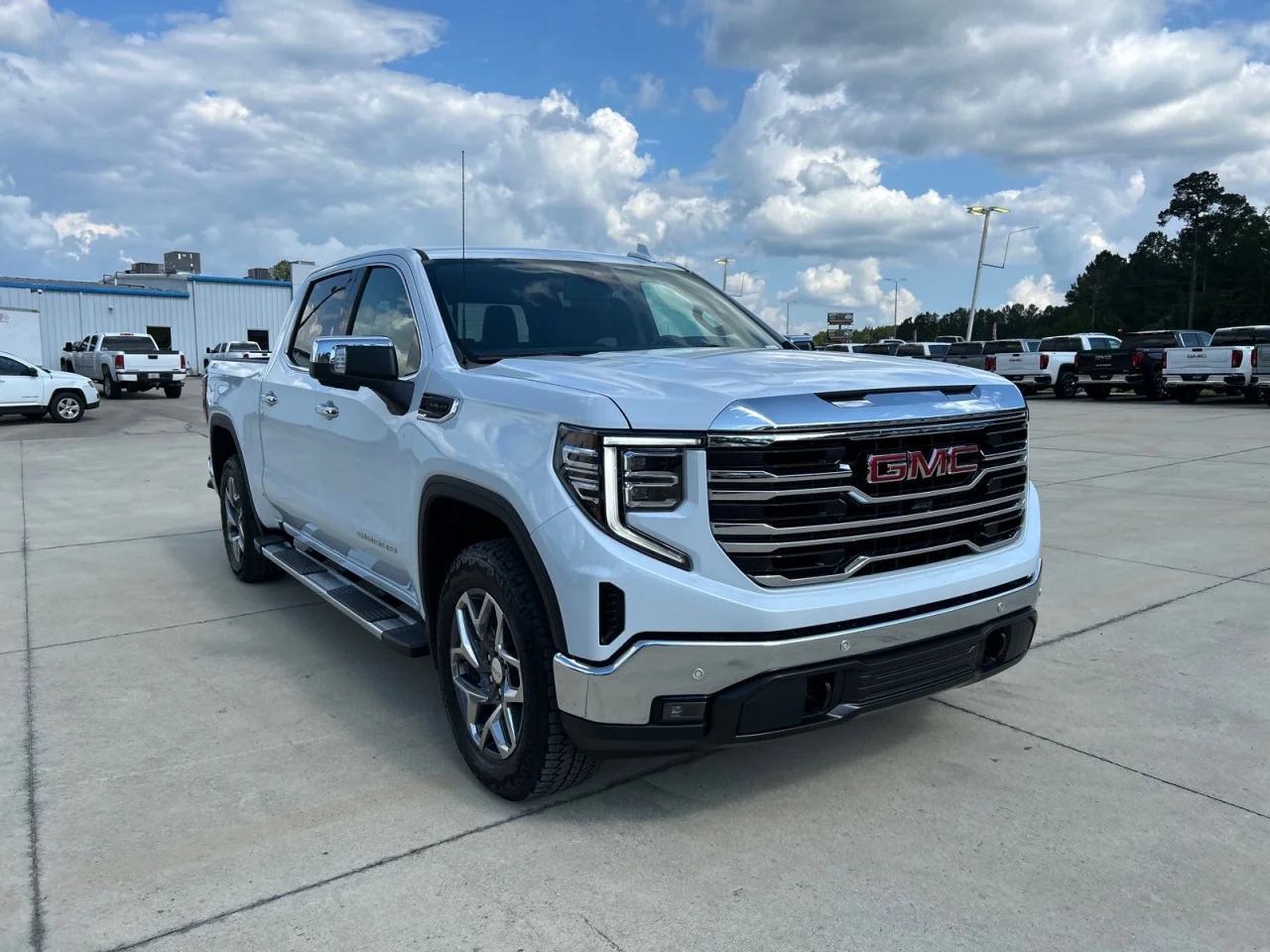 New 2026 Glacier White Tricoat GMC SLT image 2