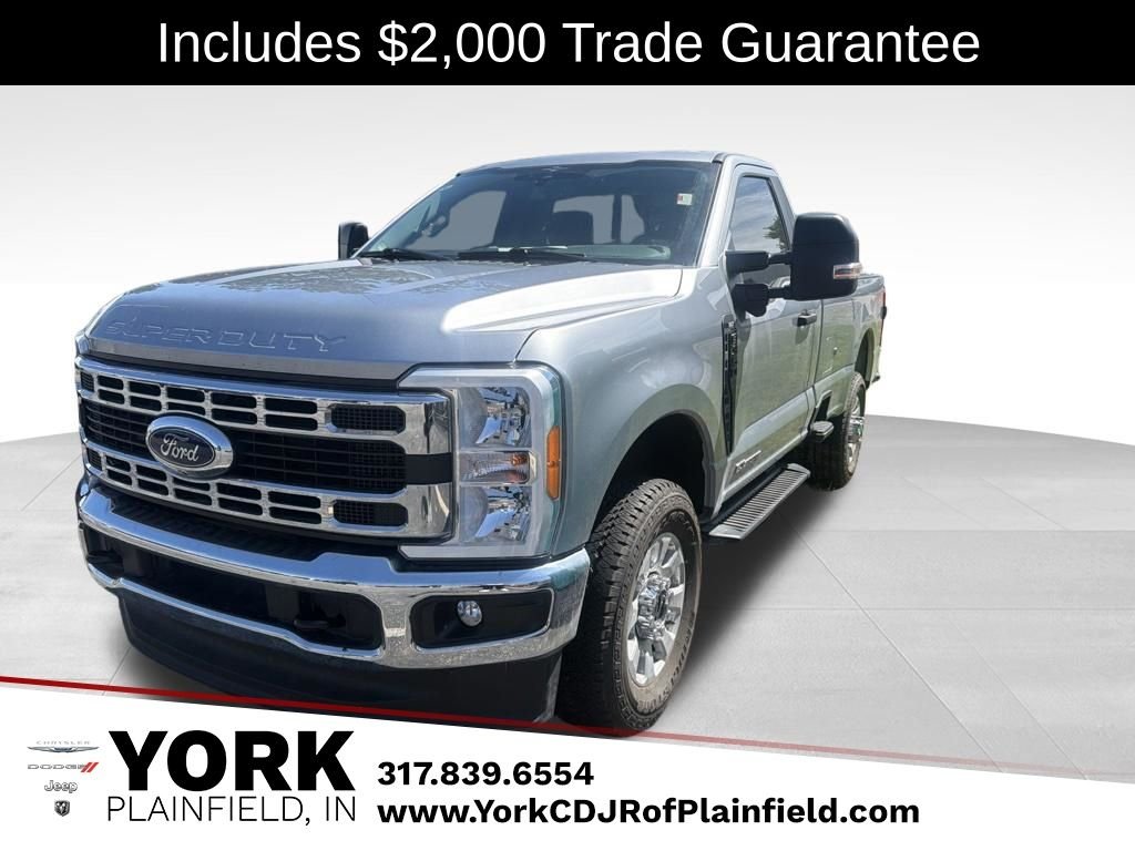 Used 2023 Silver Ford XLT image 1