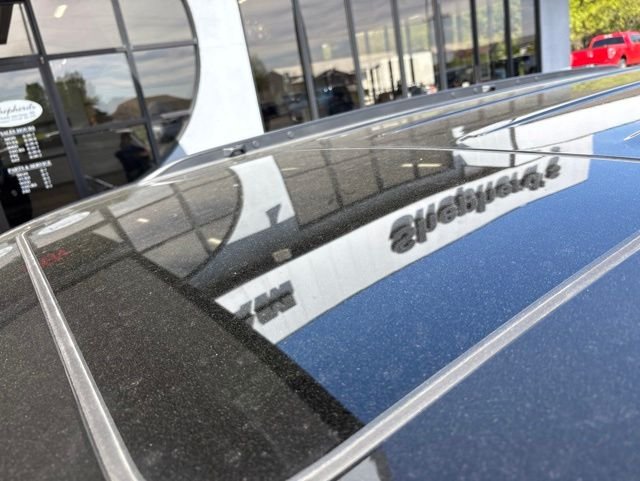 New 2026 Diamond Black Crystal Pearl-Coat Exterior Paint Jeep Altitude image 4