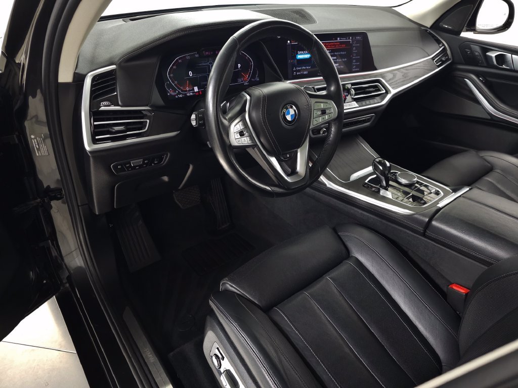Used 2020 Dark Graphite BMW xDrive40i image 16