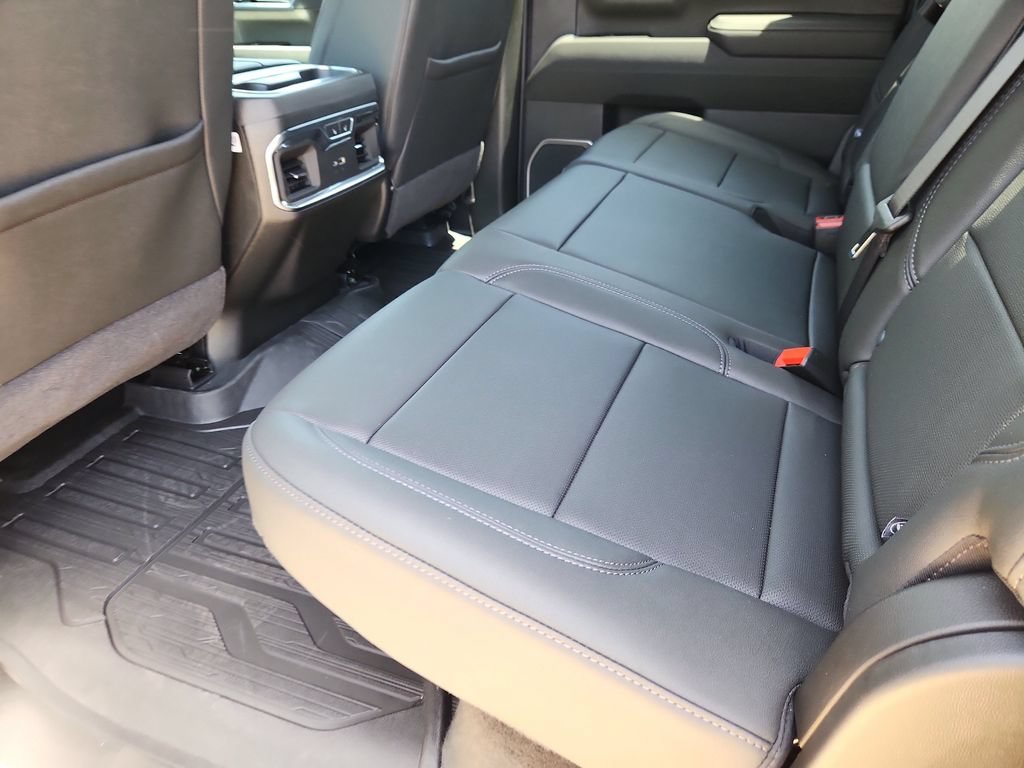 2026 GMC Sierra 2500HD SLT - Photo 9