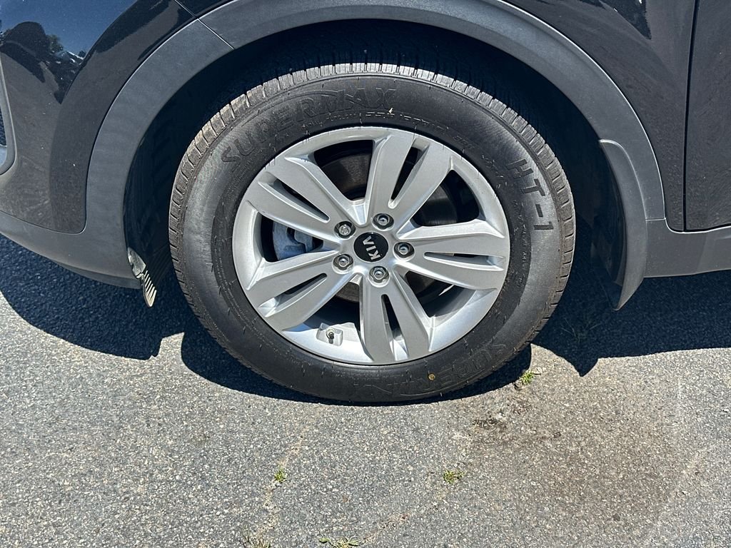 Used 2019 Red Kia LX image 11