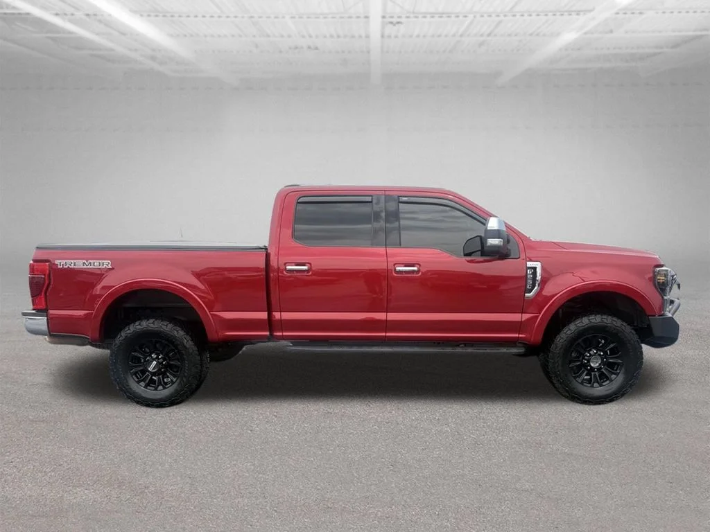 Used 2021 Red Metallic Ford Lariat image 3