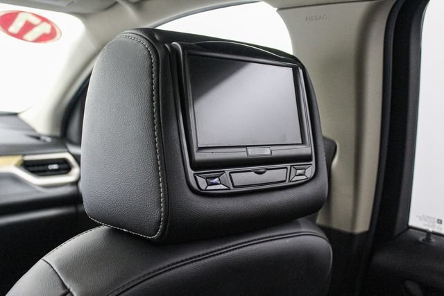 2017 GMC Acadia Denali - Photo 29