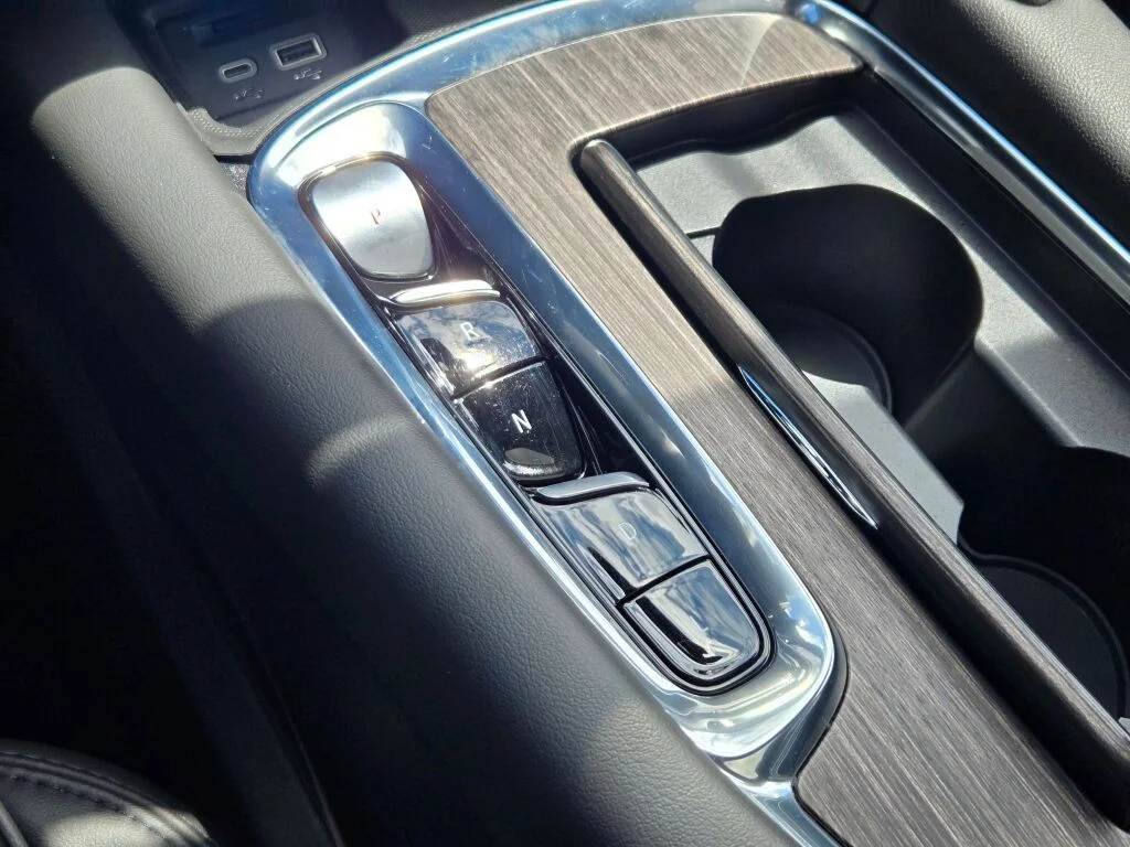 Used 2023 Gray Buick Avenir image 29