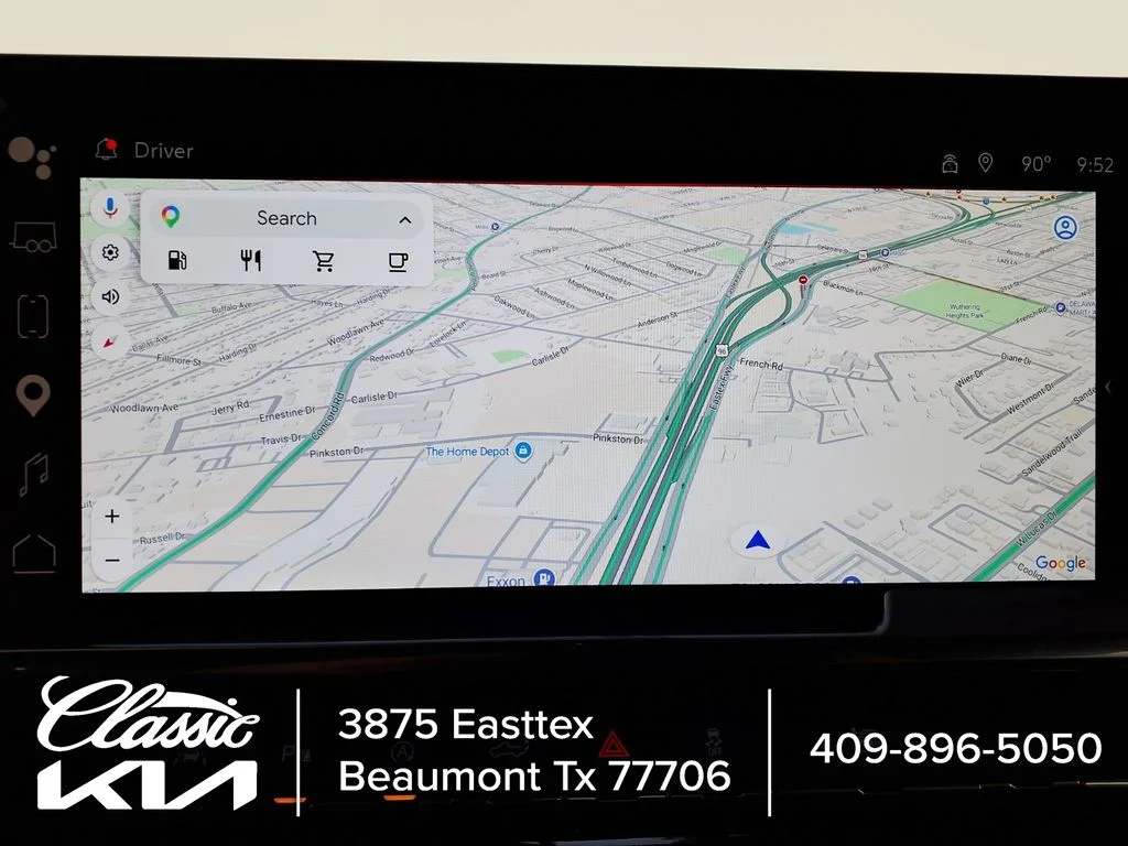 Used 2024 White GMC SLT image 12