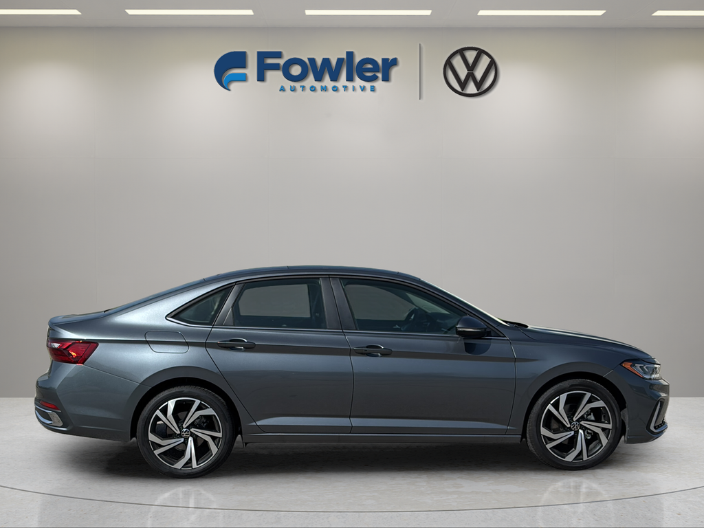 Used 2026  Volkswagen 1.5T SEL image 8