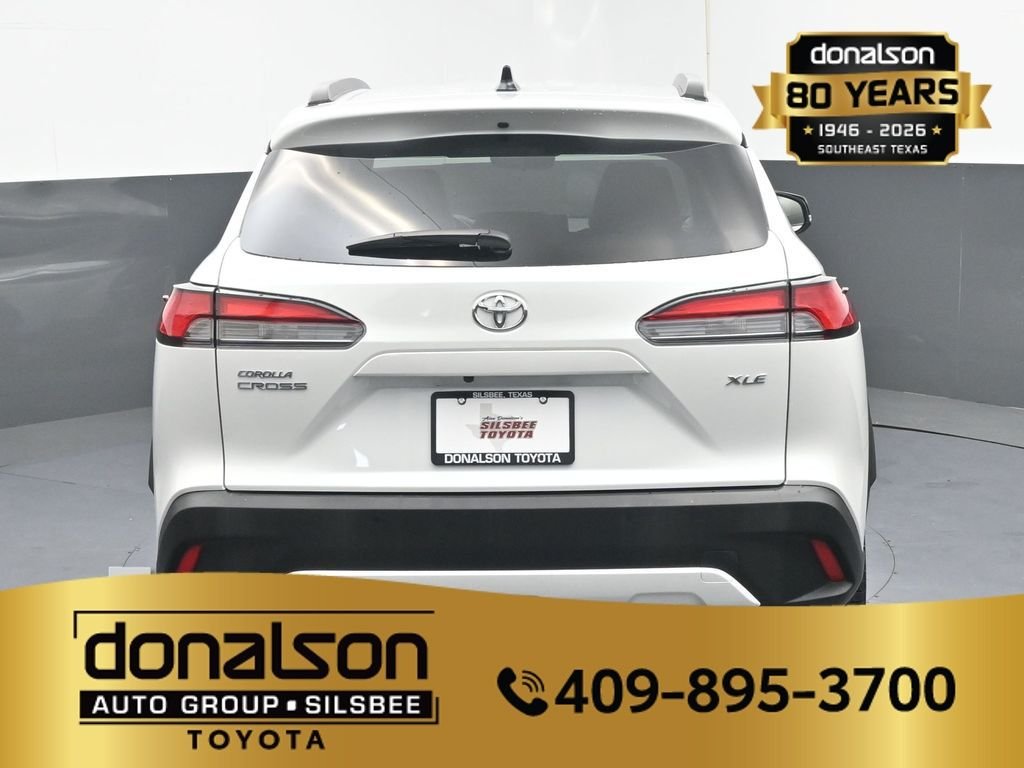 Used 2025 Beige Toyota XLE image 4