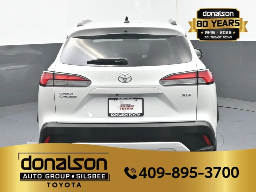 Used 2025 Beige Toyota XLE image 4