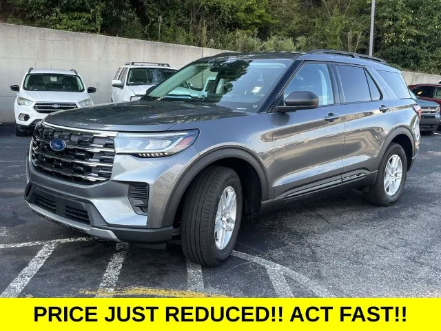 Used 2026 Gray Ford Active image 8