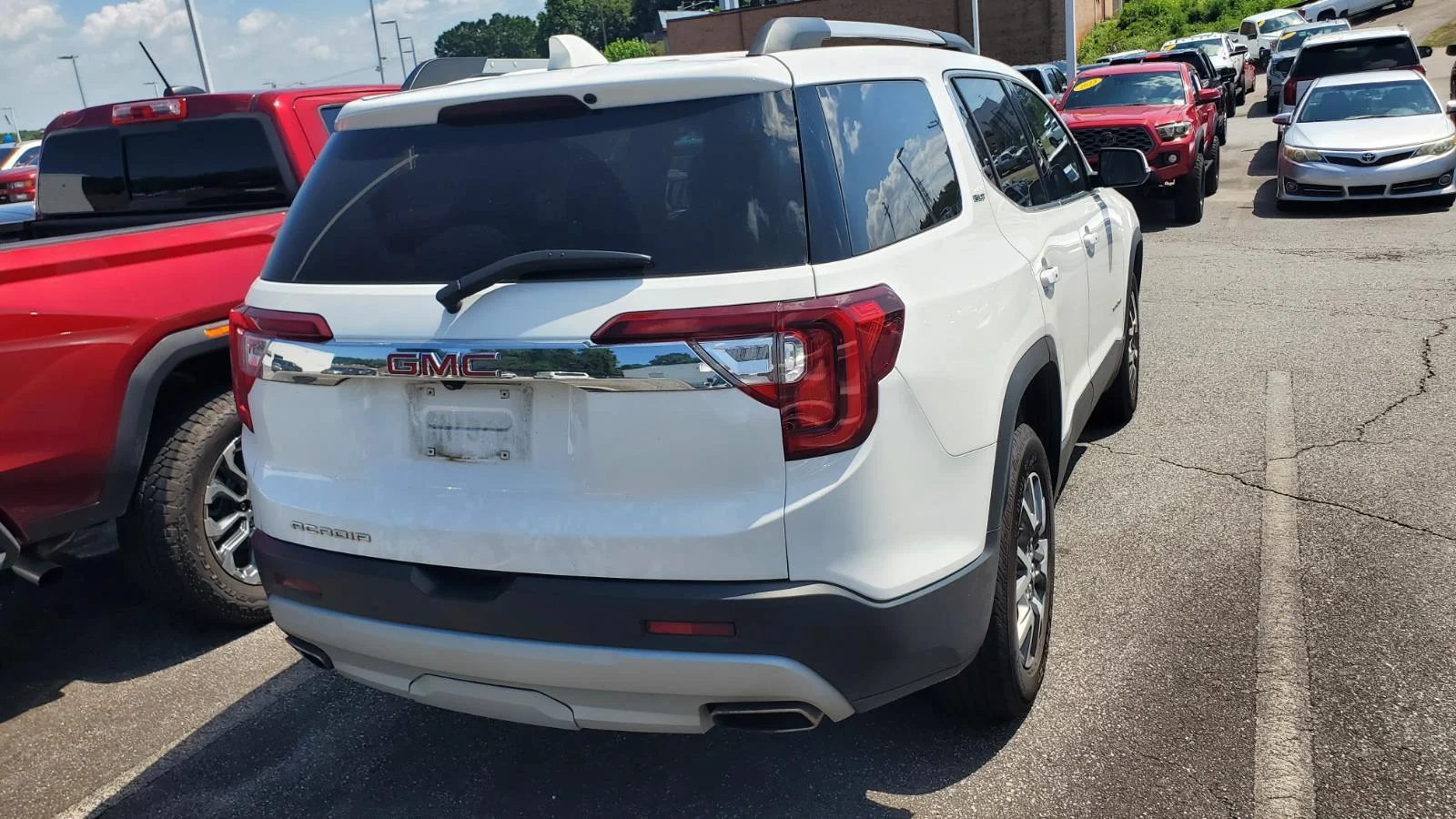 Used 2023 Summit White GMC SLT image 9