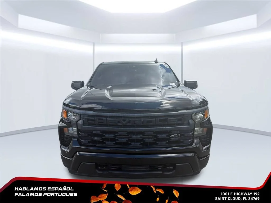 Used 2023 BLACK Chevrolet Custom image 8