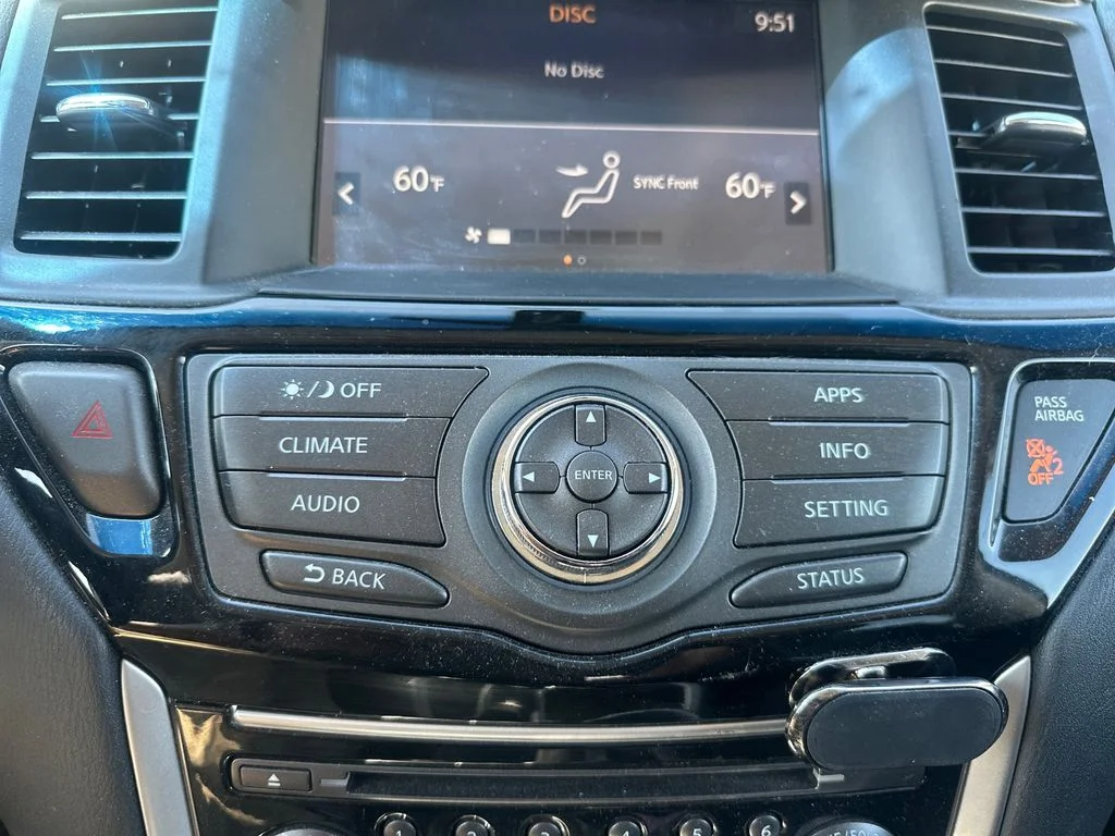 Used 2020 Gray Nissan S image 46