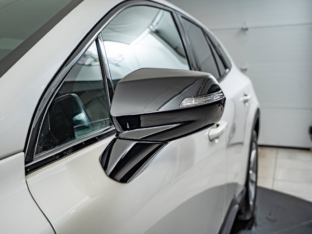 Used 2024 Snowfall Pearl Honda EX image 9