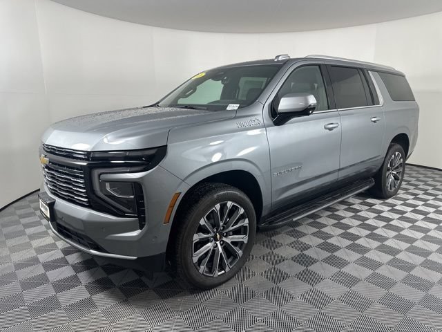 2026 Chevrolet Suburban High Country - Photo 5