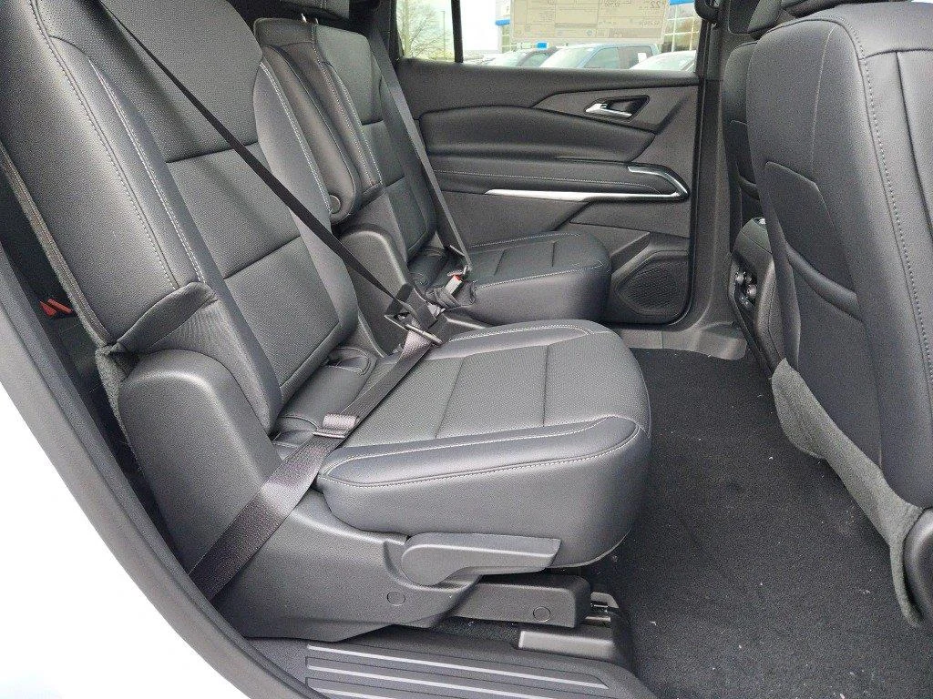 2026 Chevrolet Traverse LT - Photo 9