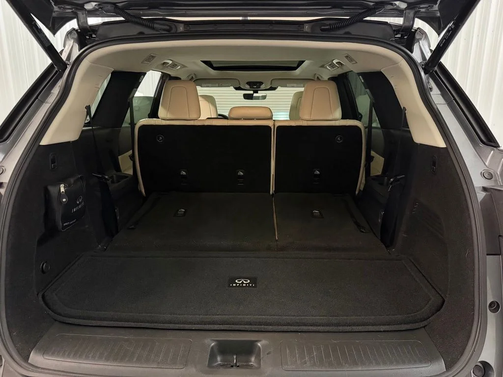 Used 2024 Gray INFINITI LUXE image 38