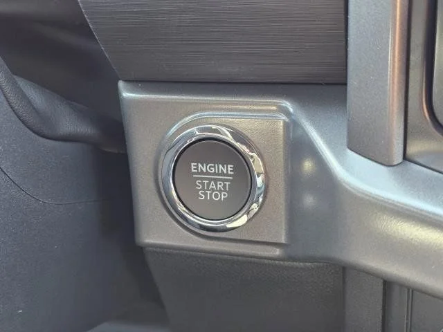 2025 Ford F-150 XLT - Photo 37