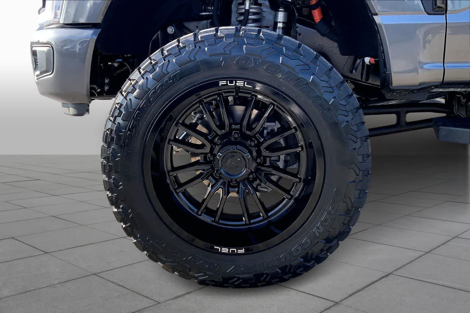 New 2026 Carbonized Gray Metallic Ford F-250® XLT image 9