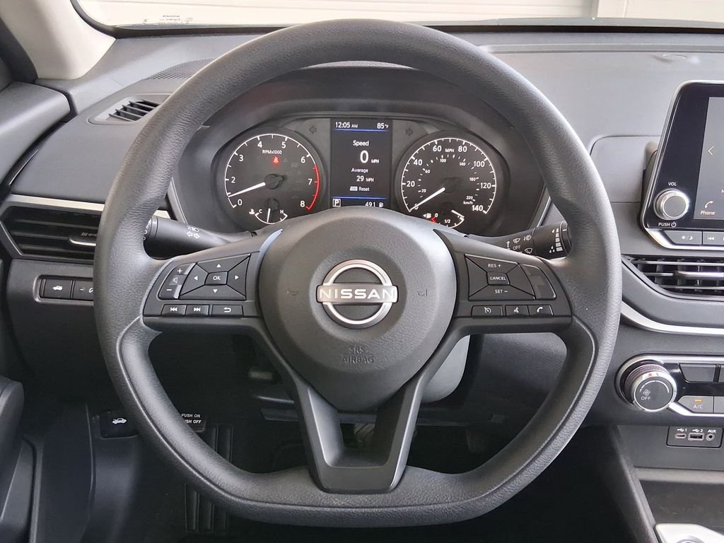 Used 2025 Black Nissan 2.5 S image 10