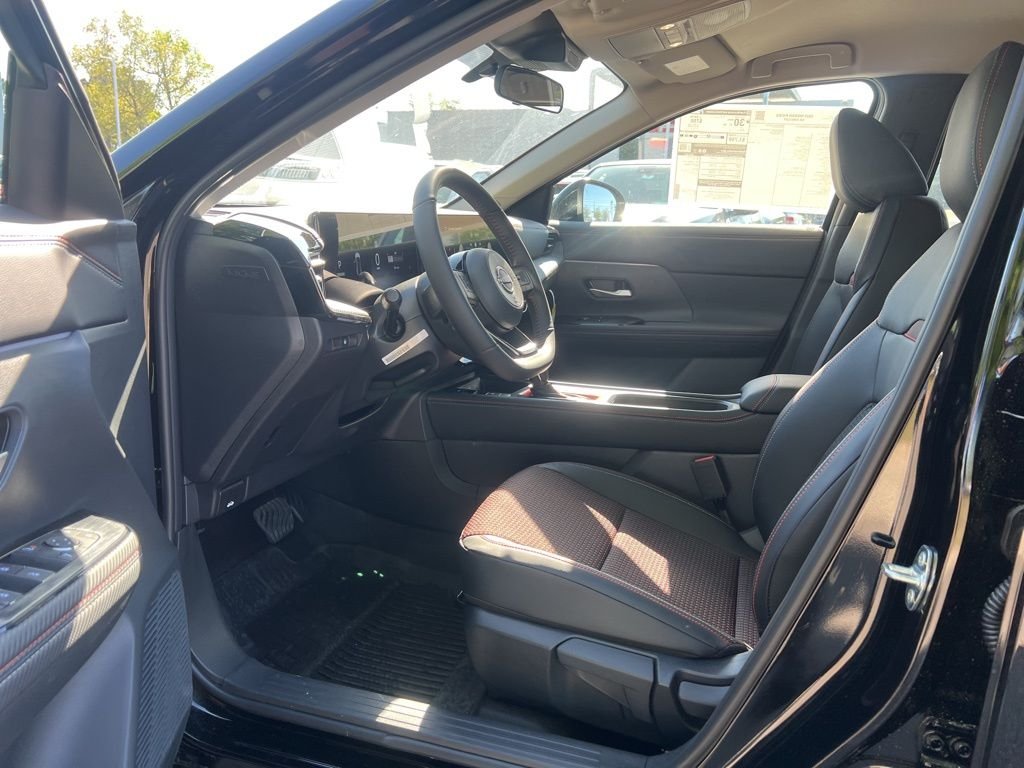 2025 Nissan Kicks SR AWD - Photo 12