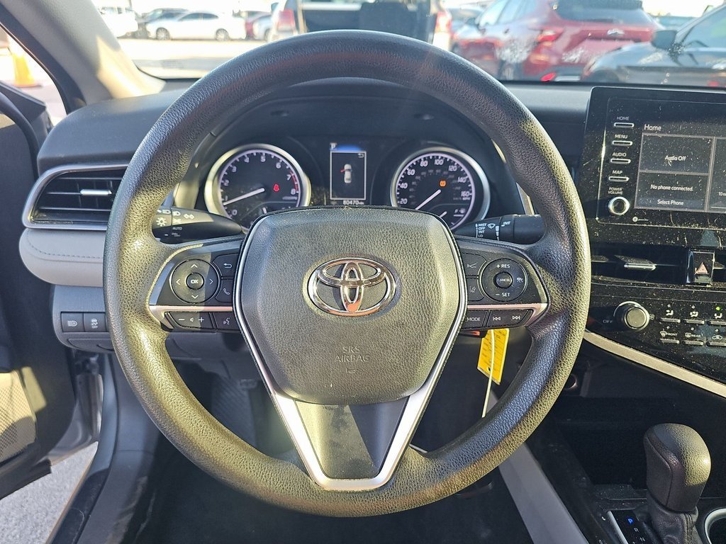 2021 Toyota Camry LE photo 3