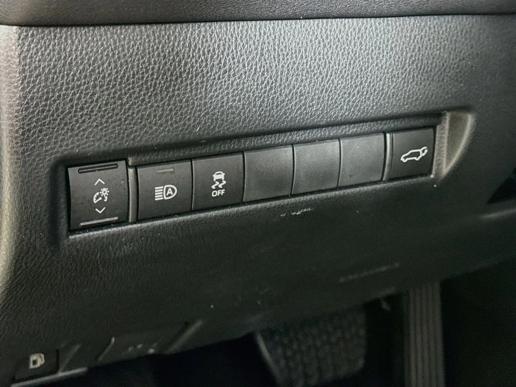 Certified Used 2024 Wind Chill Pearl Toyota Nightshade image 10