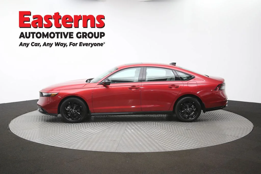Used 2025 Red Honda SE image 60