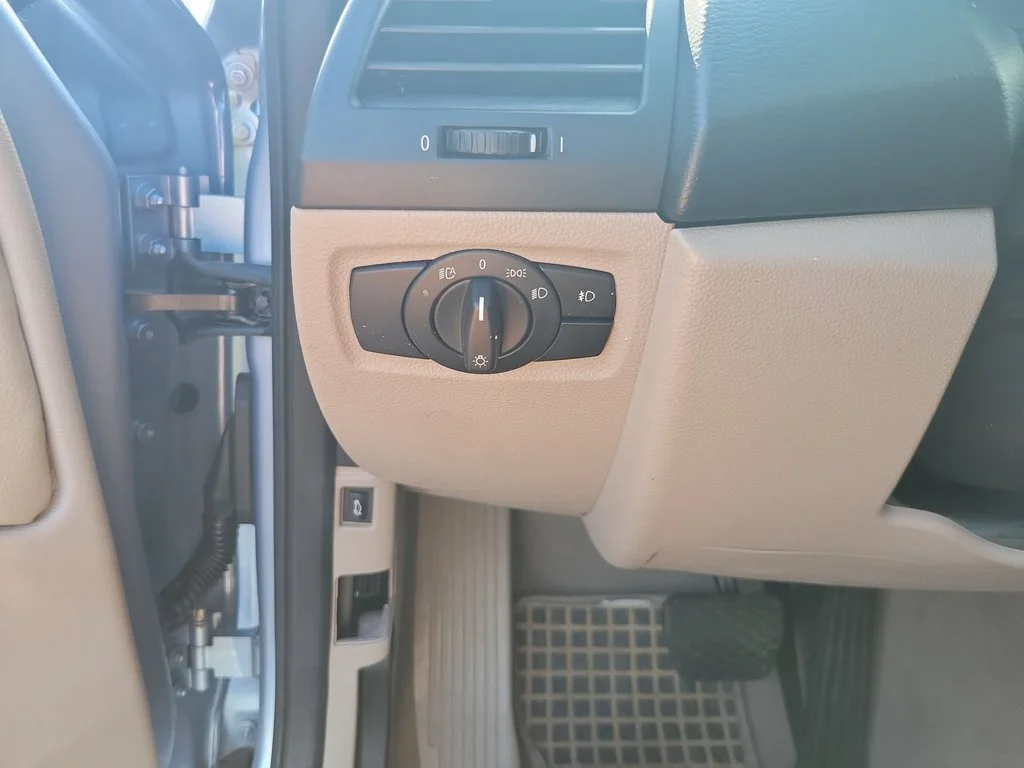 Used 2009 Blue BMW 128i image 16