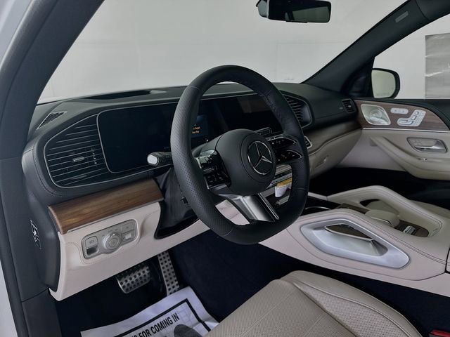New 2026 Polar White Mercedes-Benz GLS 580 image 42