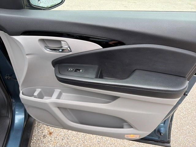 Used 2019 Steel Sapphire Metallic Honda Elite image 21