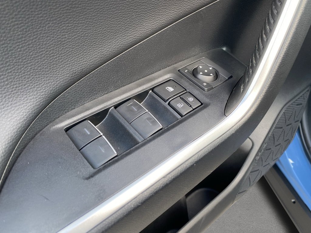 2024 Toyota RAV4 XSE - Photo 18