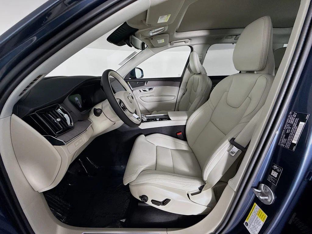 New 2026 Blue Volvo T8 Ultra image 22