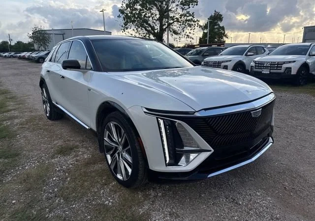 Certified 2024 Cadillac LYRIQ Luxury 3 with VIN 1GYKPSRL9RZ138135 for sale in Columbus, OH