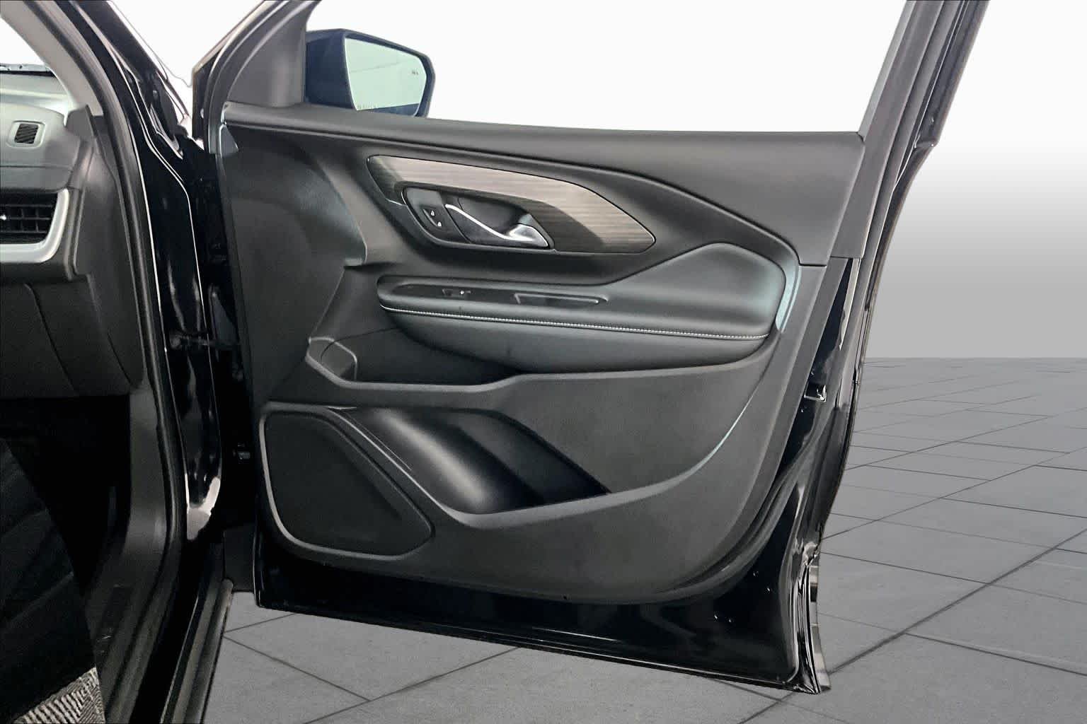 2024 GMC Terrain SLT - Photo 22