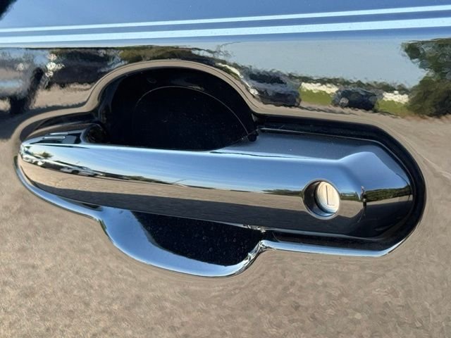 Used 2025 Black Toyota XLE image 17