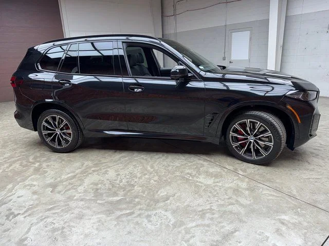 Used 2026 Black BMW xDrive40i image 6