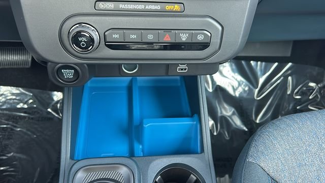 New 2025 Blue Ford XLT image 32