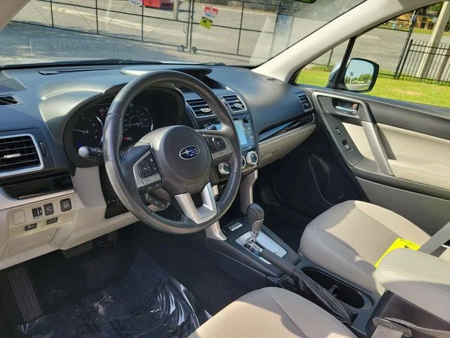Used 2018 Silver Subaru 2.5i Limited image 12