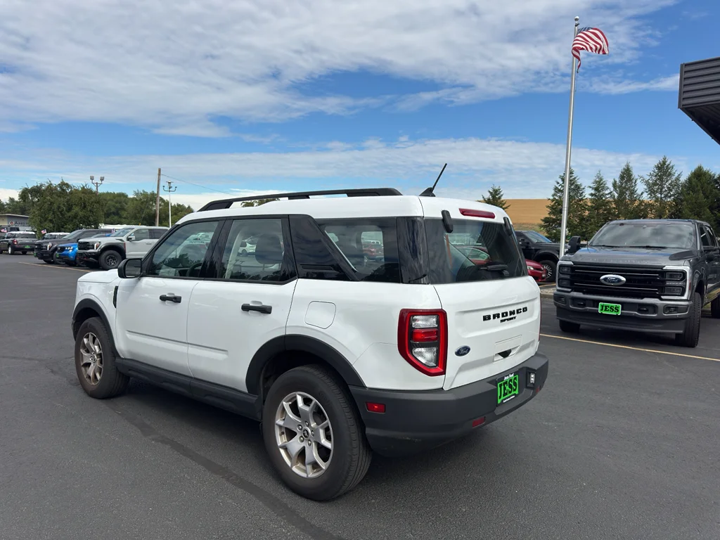 Certified Used 2023 Oxford White Ford 4wd image 4