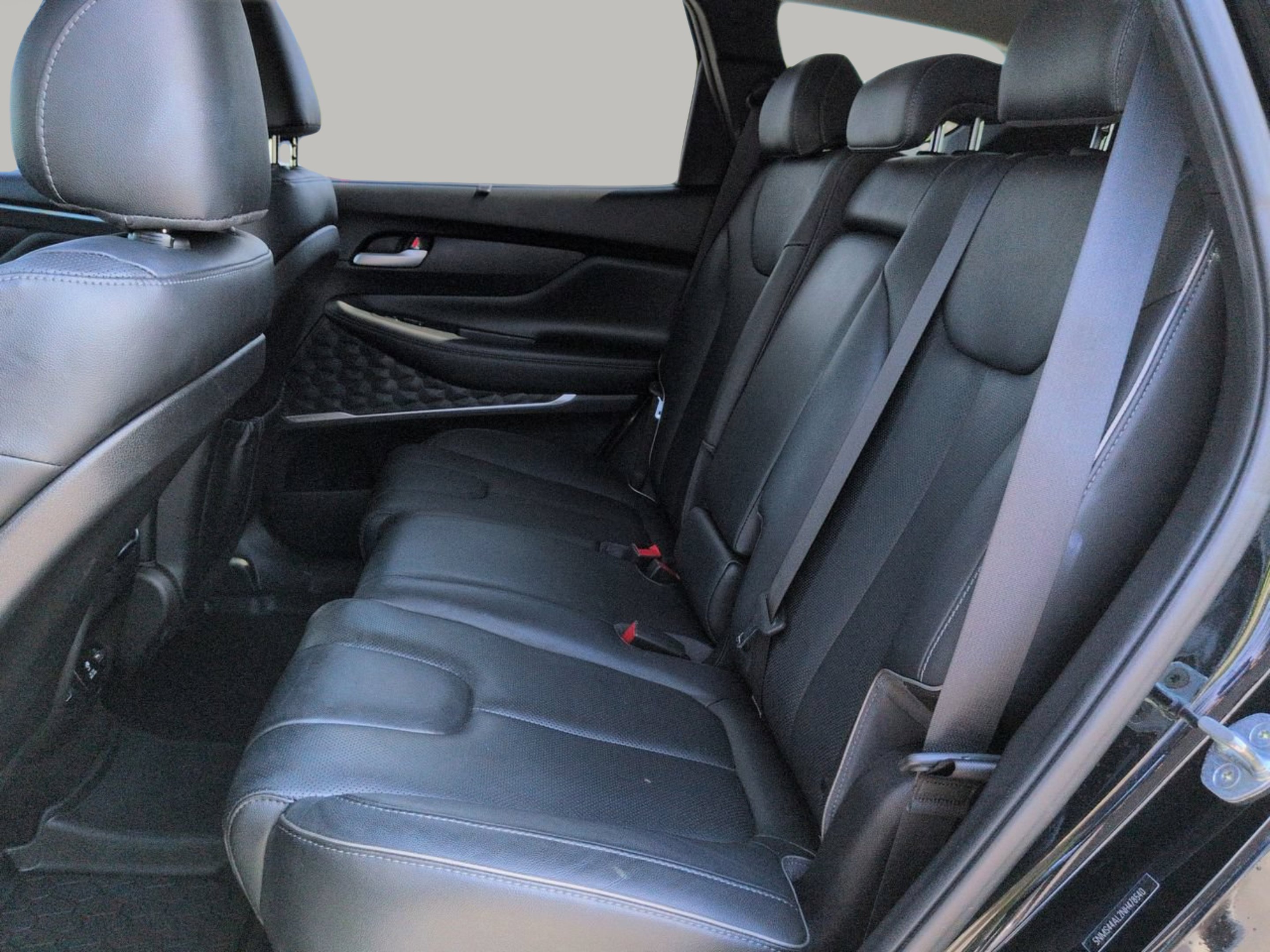 Used 2022 Twilight Black Hyundai Limited image 12