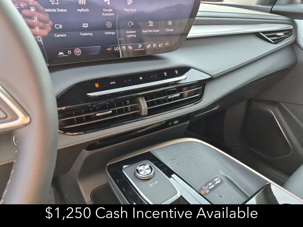 New 2026 Iridescent White Tricoat Buick Avenir image 27