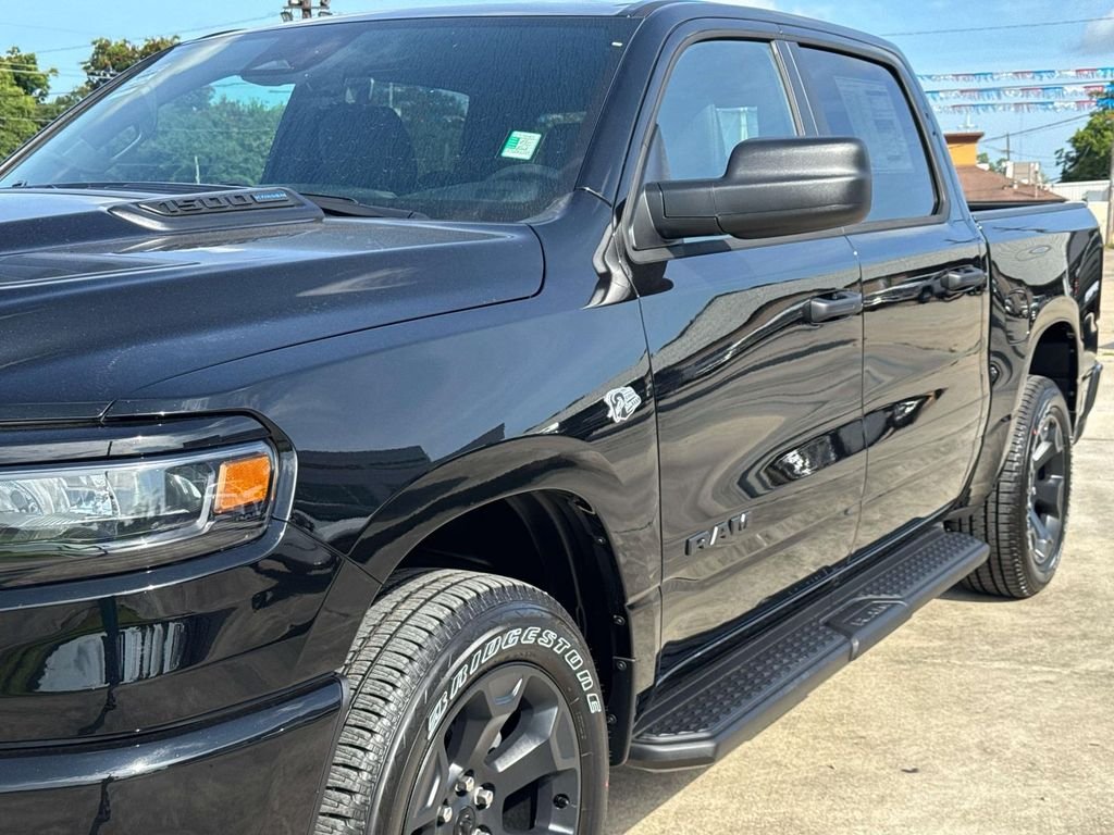 New 2026 Diamond Black Crystal Pearl-Coat Exterior Paint RAM Express image 11