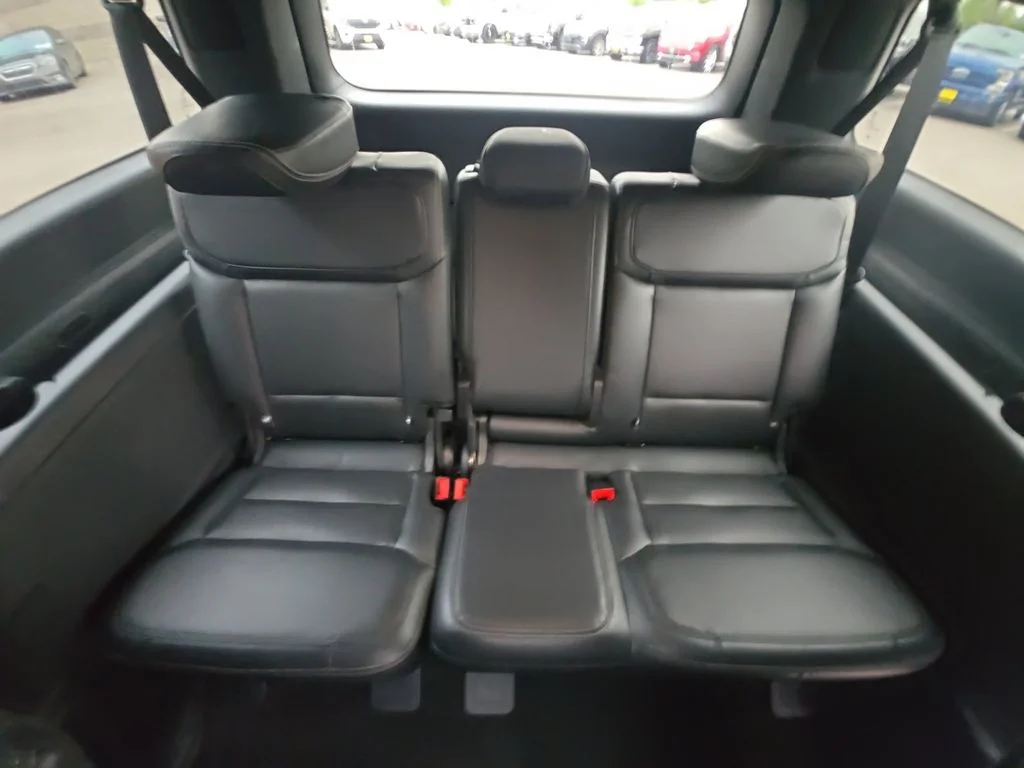 Used 2025 White Ford Platinum image 12