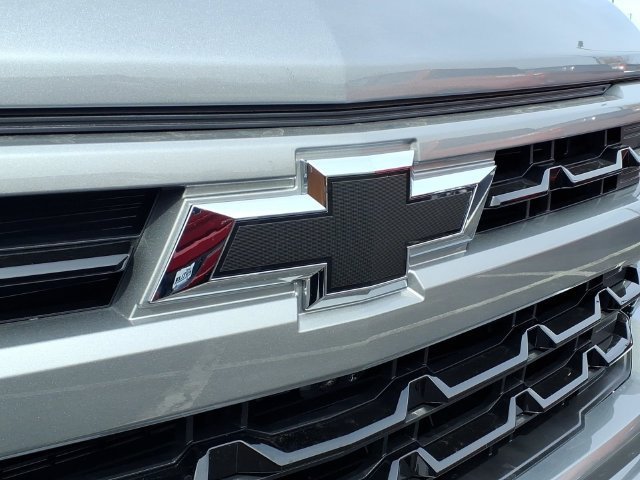 New 2026 Sterling Gray Metallic Chevrolet RST image 24