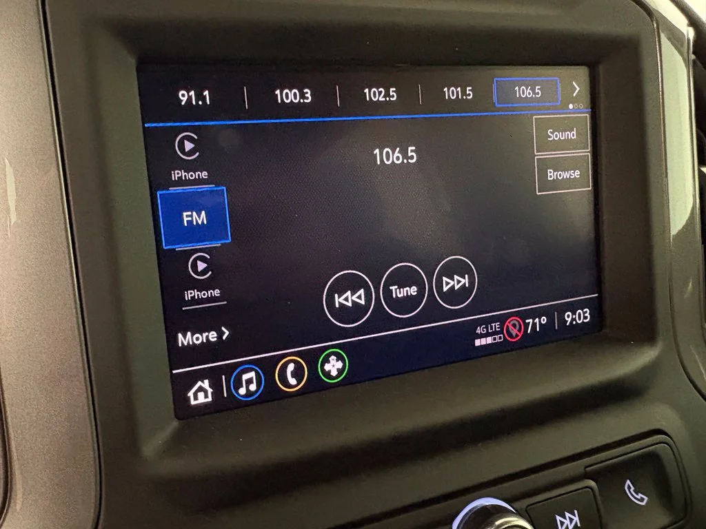 Used 2024 Summit White Chevrolet Custom image 33