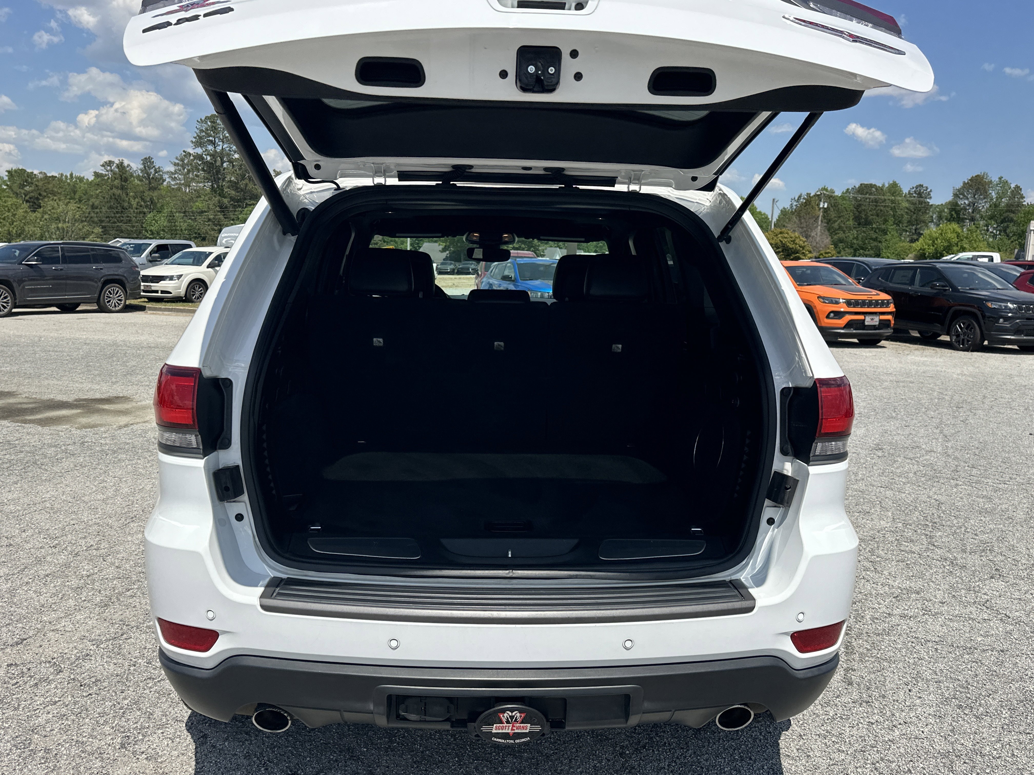 Used 2020 Bright White Clearcoat Jeep Trailhawk image 19