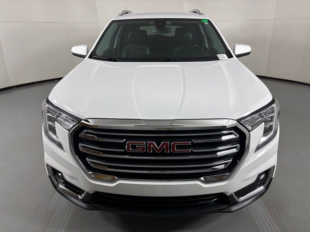 Used 2024 White GMC SLT image 3