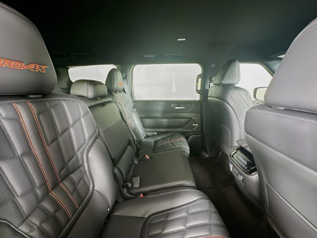 2025 Nissan Armada PRO-4X - Photo 30